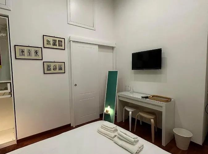 Bed and Breakfast La stanza di Eleonora Napoli